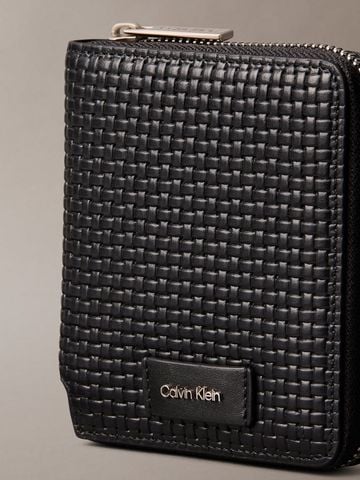 Calvin Klein - Ví nam Embossed Woven Zip Billfold Wallet