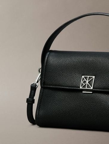 Calvin Klein - Túi Đeo Vai Nữ Pebble Grain Shoulder Bag
