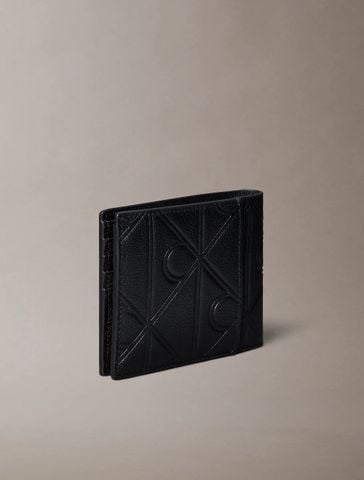 Calvin Klein - Ví Nam Embossed Emblem Logo Bifold