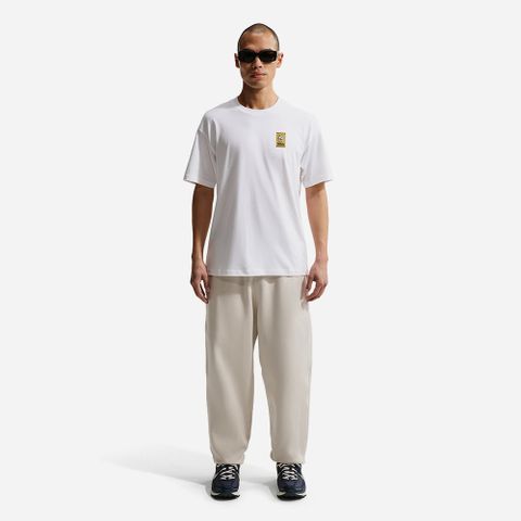 Nike - Áo Thun Tay Ngắn Nam Nstee Lse Cafe Swoosh V