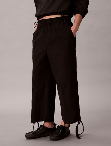Calvin Klein - Quần Dài Thể Thao Nữ Cargo Capri
