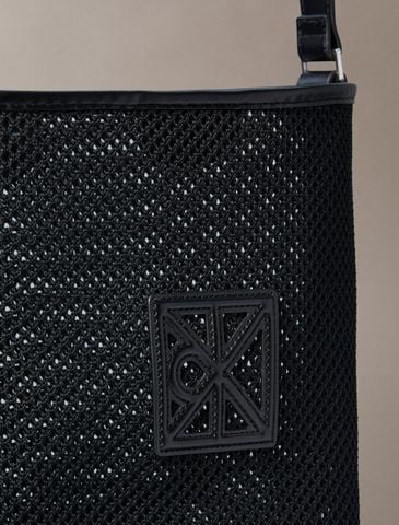 Calvin Klein - Túi Đeo Vai Nữ Mesh Emblem Logo Bucket Bag With Pouch