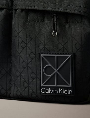 Calvin Klein - Túi Đeo Chéo Nam Utility Emblem Crossbody Camera Bag