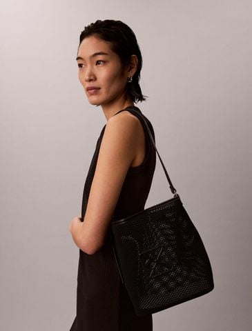 Calvin Klein - Túi Đeo Vai Nữ Mesh Emblem Logo Bucket Bag With Pouch