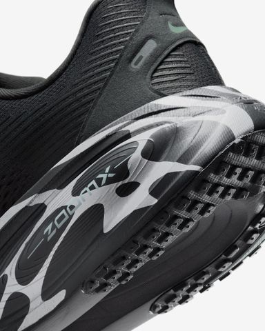 Nike - Giày chạy bộ thể thao Nam Vomero 18 Men's Road Running Shoes