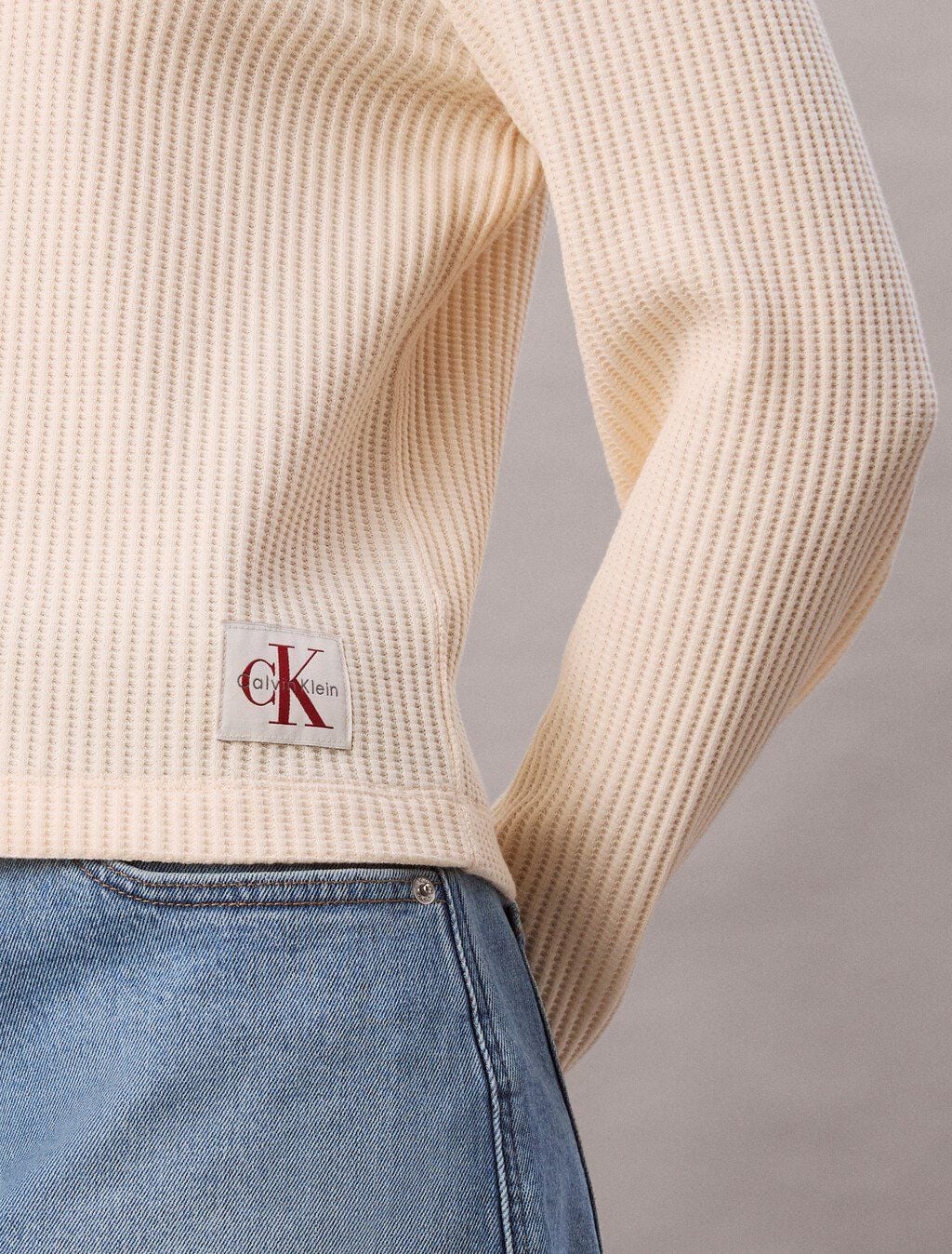 Calvin Klein - Áo len thời trang nữ Long Sleeve Waffle T-shirt