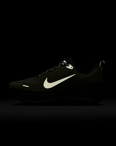 Nike - Giày Chạy Bộ Nữ Vomero Plus SE Women's Road Running Shoes
