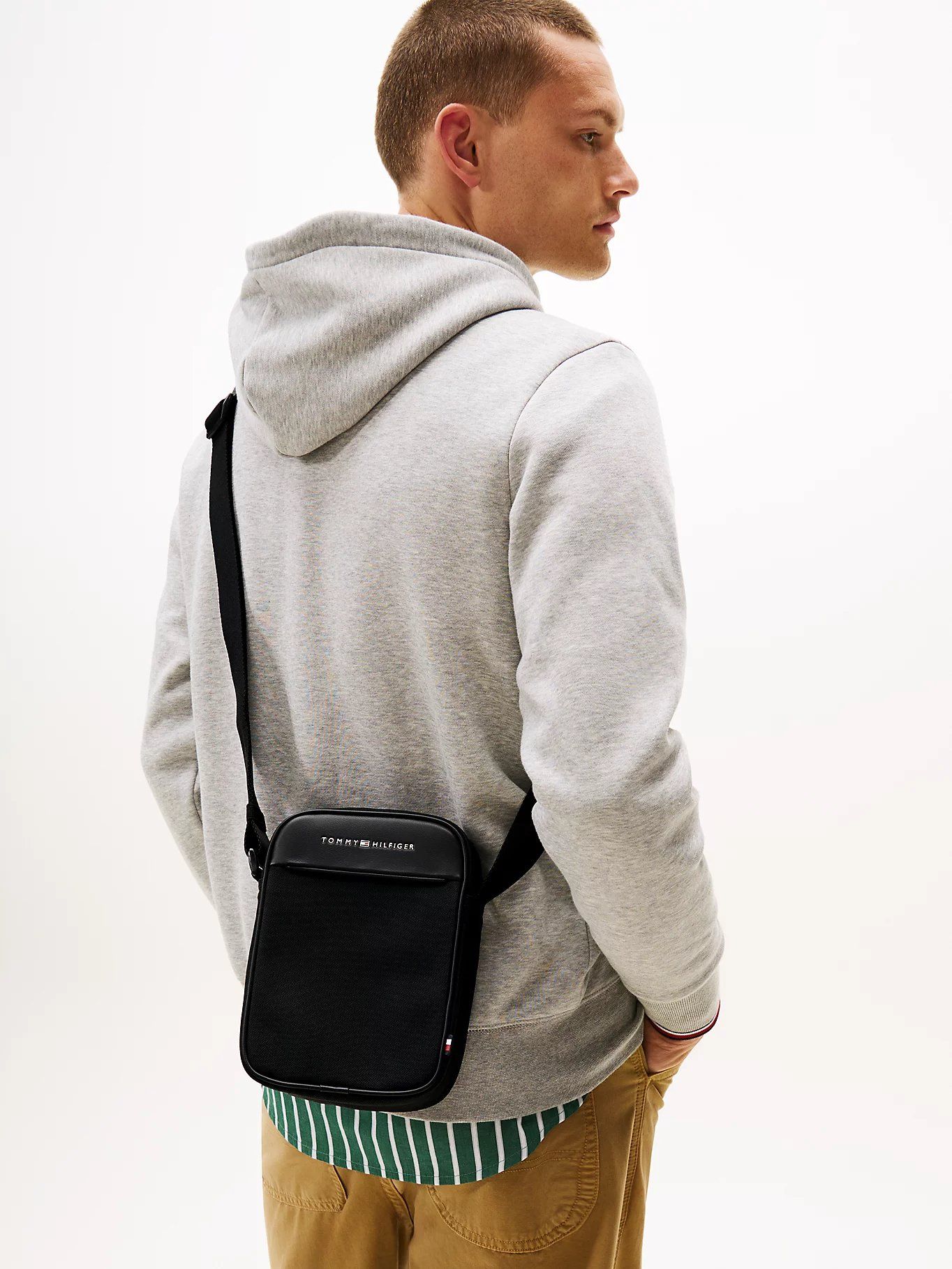 Tommy Hilfiger - Túi đeo chéo nam Textured Panel Crossbody Reporter Bag