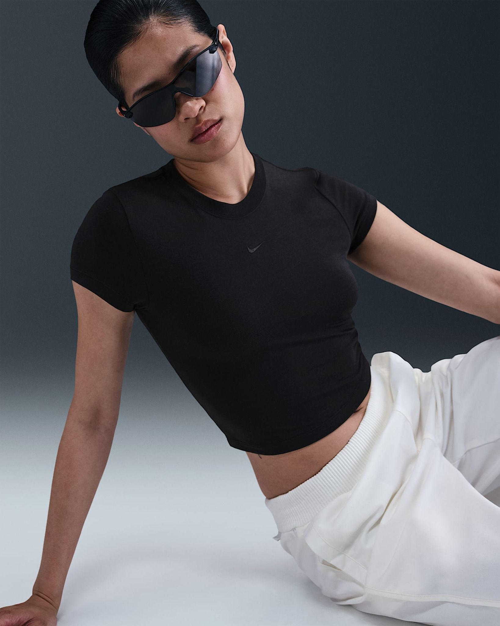 Nike - Áo phông tay ngắn thể thao Nữ Sportswear Chill Knit Women's Cropped T-Shirt