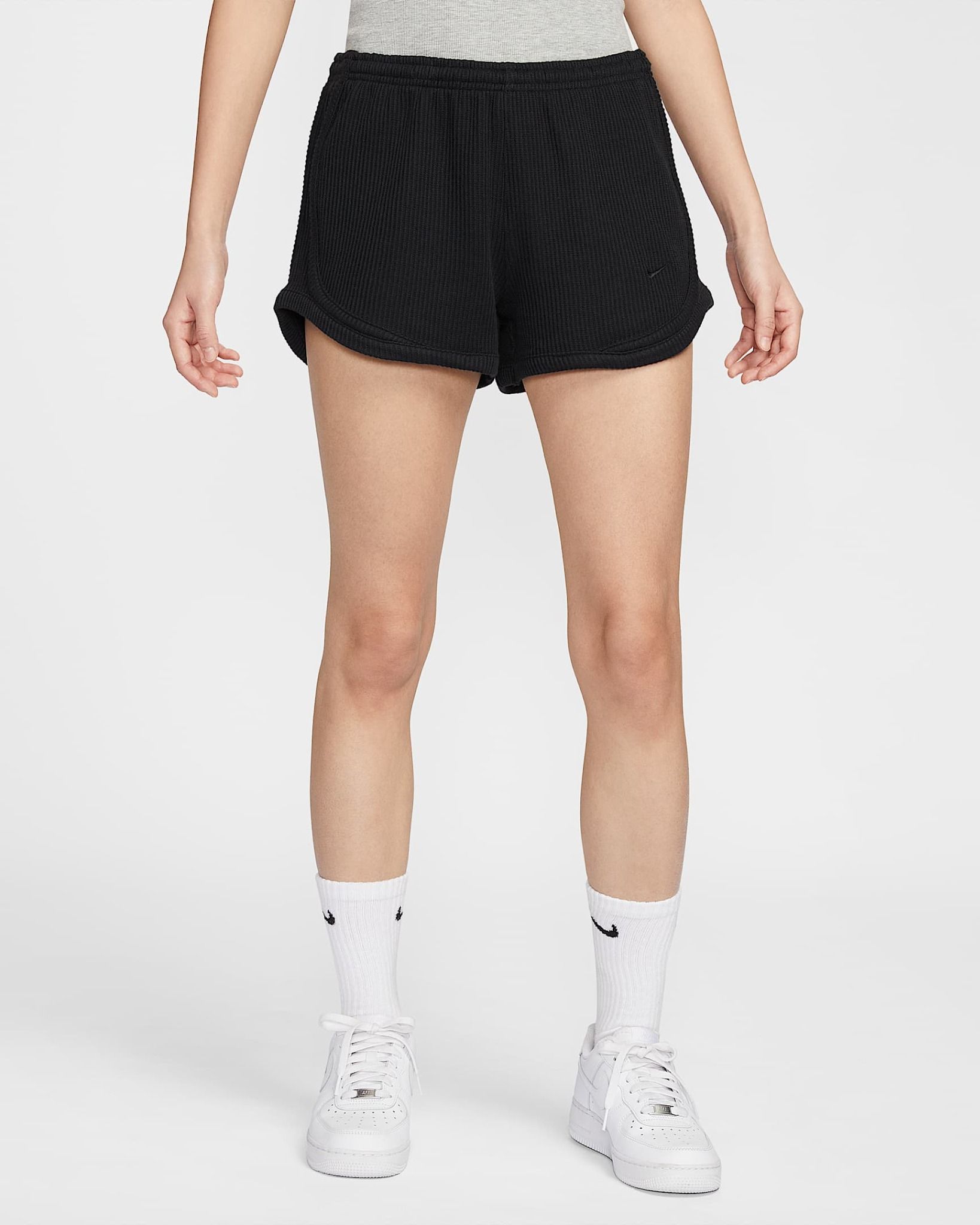 Nike - Quần ngắn thể thao Nữ Sportswear Chill Waffle Women's Mid-Rise Shorts