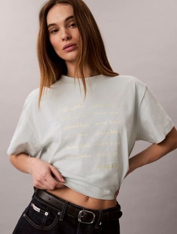 Calvin Klein - Áo Thun Tay Ngắn Nữ Cropped Boxy Graphic Tee