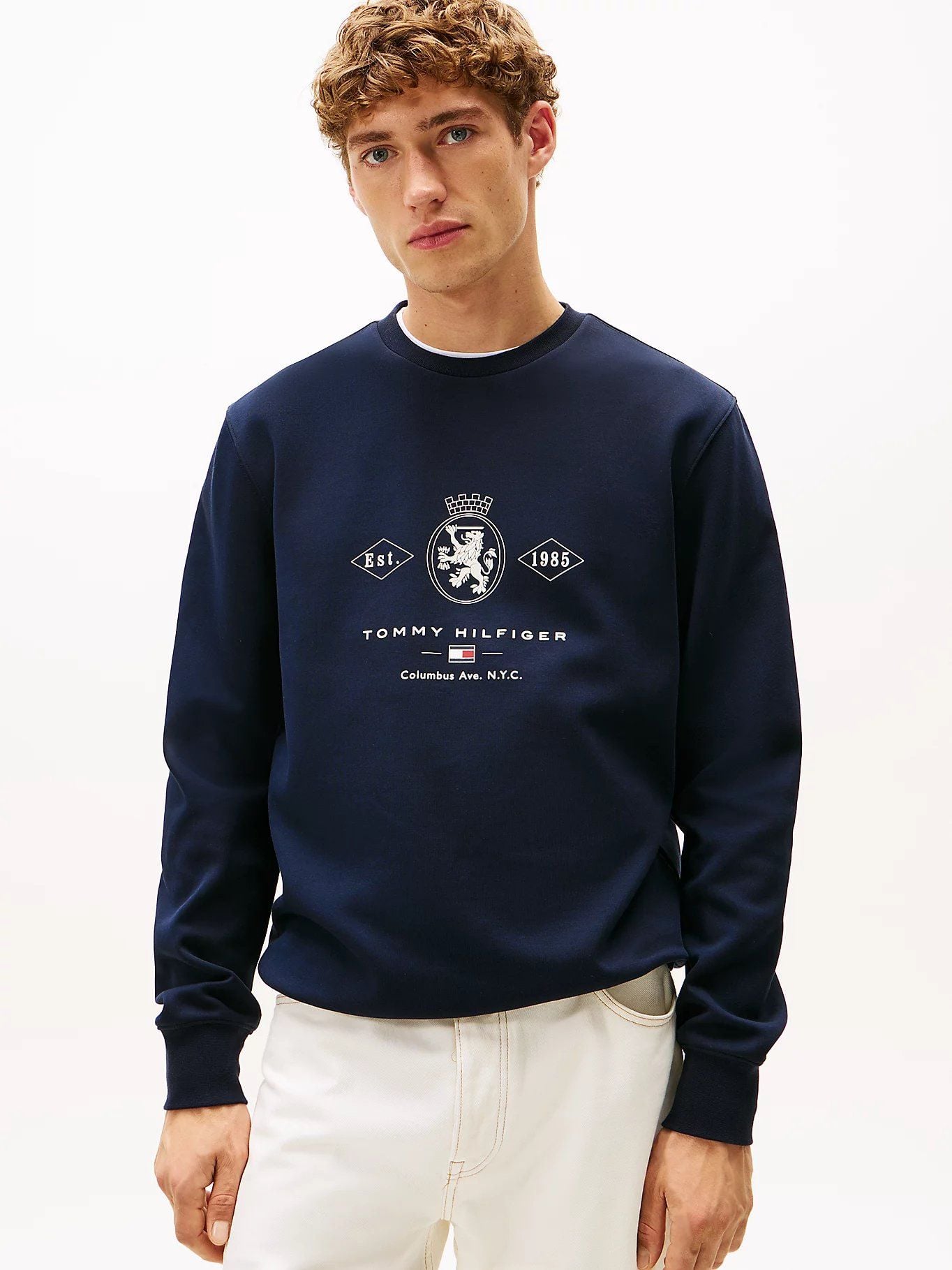 Tommy Hilfiger - Áo nỉ tay dài nam Varsity Crest Graphic Sweatshirt