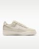 Nike - Giày Thời Trang Nữ Air Force 1 Retro Premium SE