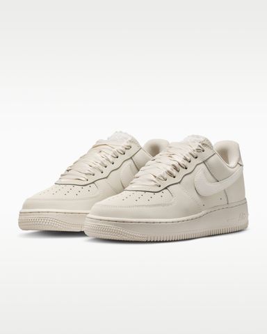 Nike - Giày Thời Trang Nữ Air Force 1 Retro Premium SE