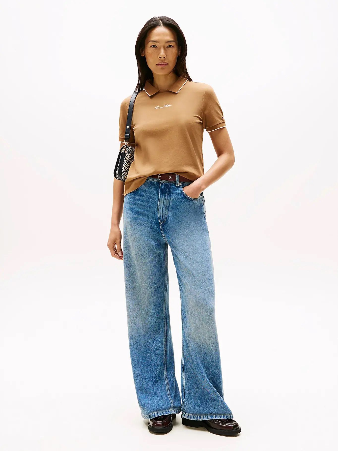 Tommy Hilfiger - Áo thun có cổ polo tay ngắn nữ TH Script Regular Slim Polo