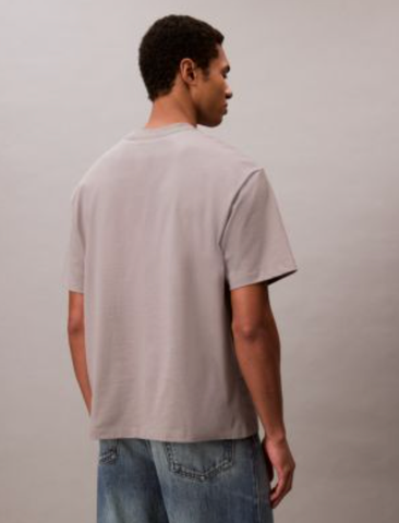 Calvin Klein - Áo phông thời trang nam Round Logo Graphic Classic T-Shirt - 2