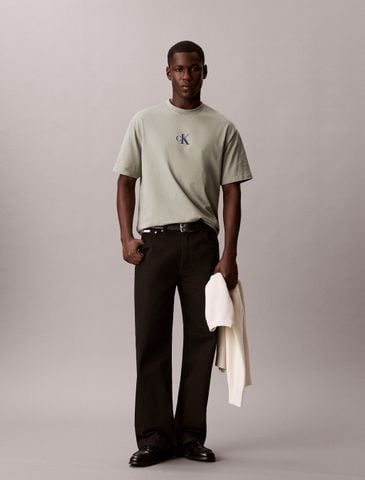 Calvin Klein - Áo Thun Tay Ngắn Nam Overlay Logo Graphic Relaxed Tee