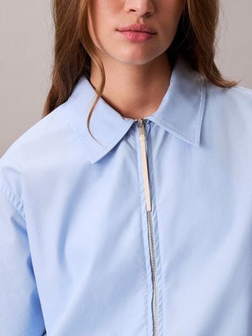 Calvin Klein - Áo khoác sơ mi tay dài nữ CK Logo Trim Cropped Shirt