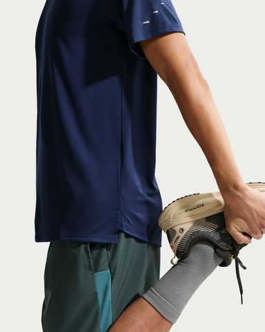 Nike - Áo Tay Ngắn Thể Thao Nam Stride Dri-FIT ADV Short-Sleeve Running Top