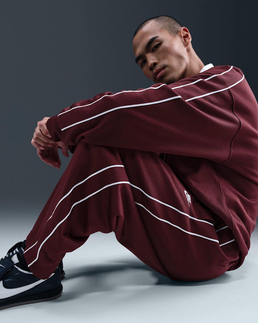 Nike - Quần dài thể thao Nam Sportswear Club Men's Oversized Knit Tracksuit Bottoms