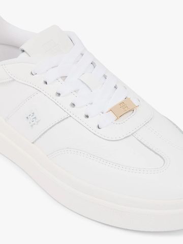 Tommy Hilfiger - Giày Sneakers Nữ Debossed TH Monogram Leather Court Trainers