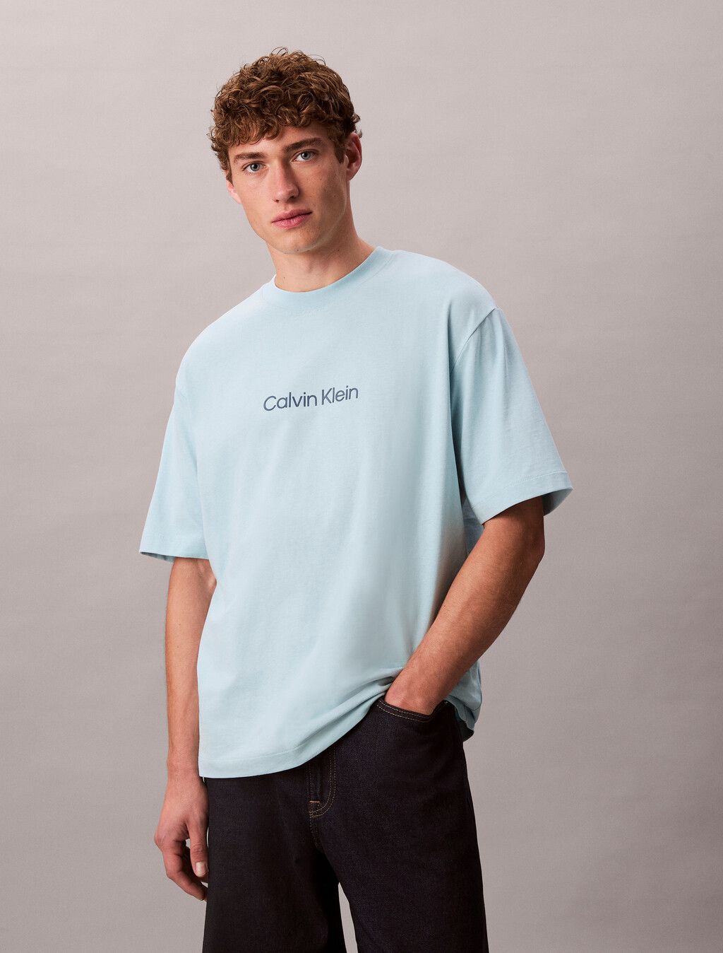 Calvin Klein - Áo phông thời trang nam CK Logo Crew Neck Tee