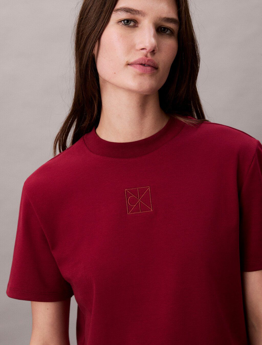 Calvin Klein - Áo thun thời trang nữ Premium Cotton Mock Neck Tee