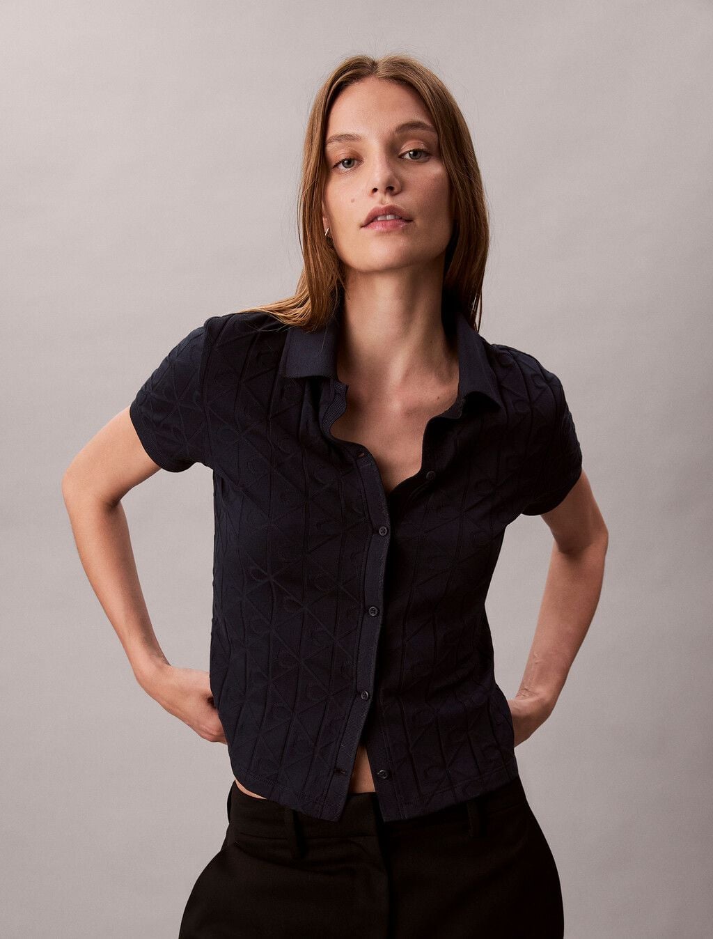 Calvin Klein - Áo polo nữ Allover Monogram Logo Jacquard Polo Top