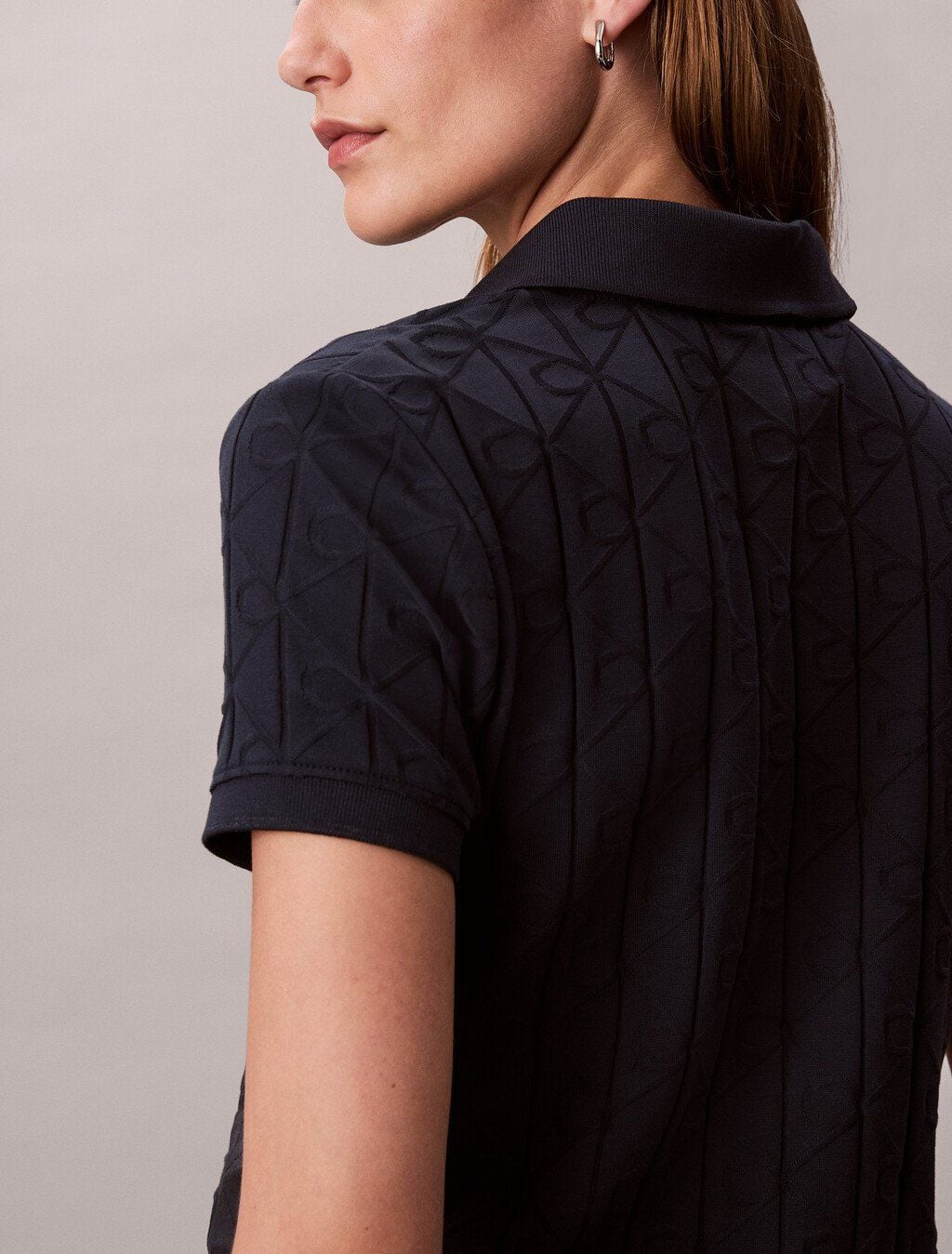 Calvin Klein - Áo polo nữ Allover Monogram Logo Jacquard Polo Top