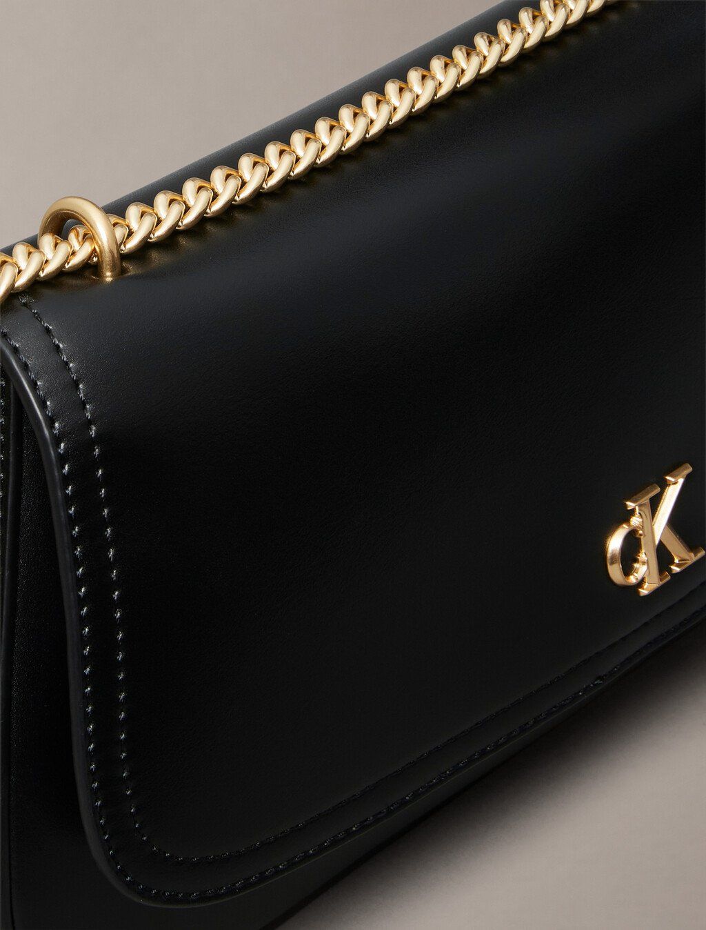 Calvin Klein - Túi nữ Ck Monogram Logo Hardware Chain Shoulder Bag