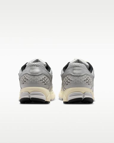 Nike - Giày Thời Trang Nam Nike Zoom Vomero 5 Men's Shoes