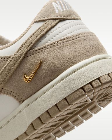 Nike - Giày Sneakers Nữ Nike Dunk Low SE