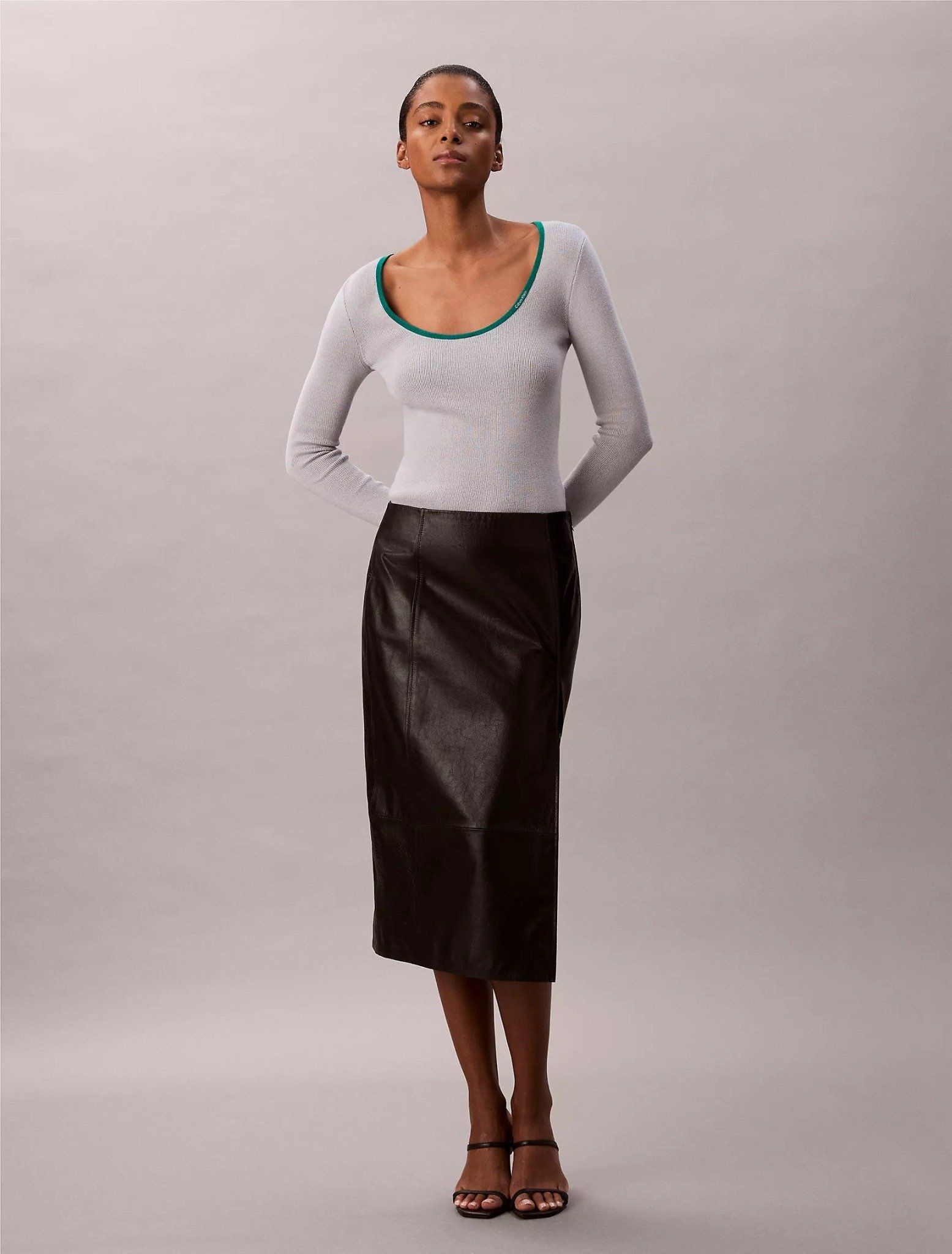 Calvin Klein - Áo len tay dài nữ Cotton Blend Classic Scoopneck Sweater