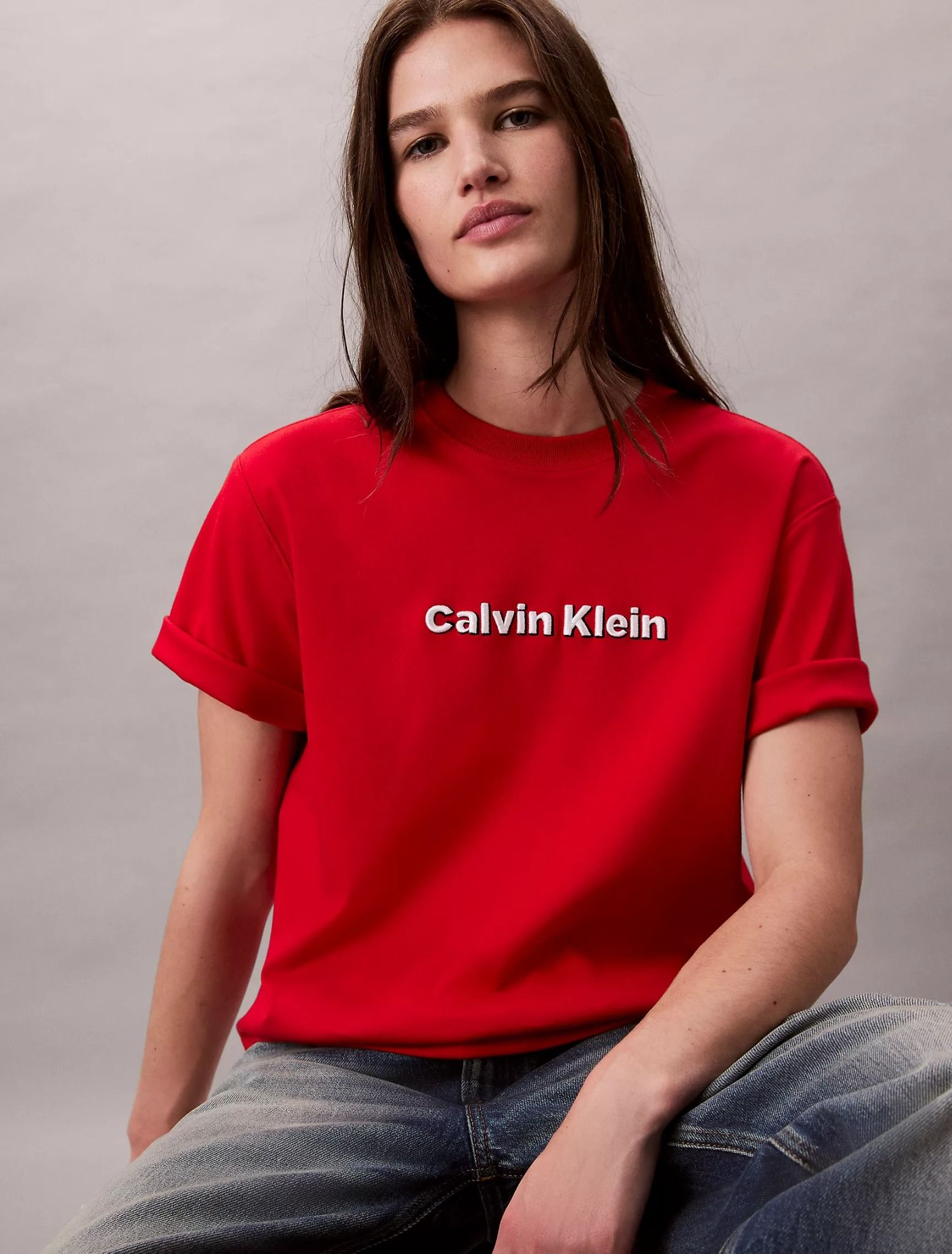 Calvin Klein - Áo phông thời trang nữ Embroidered Logo Graphic Classic T-Shirt