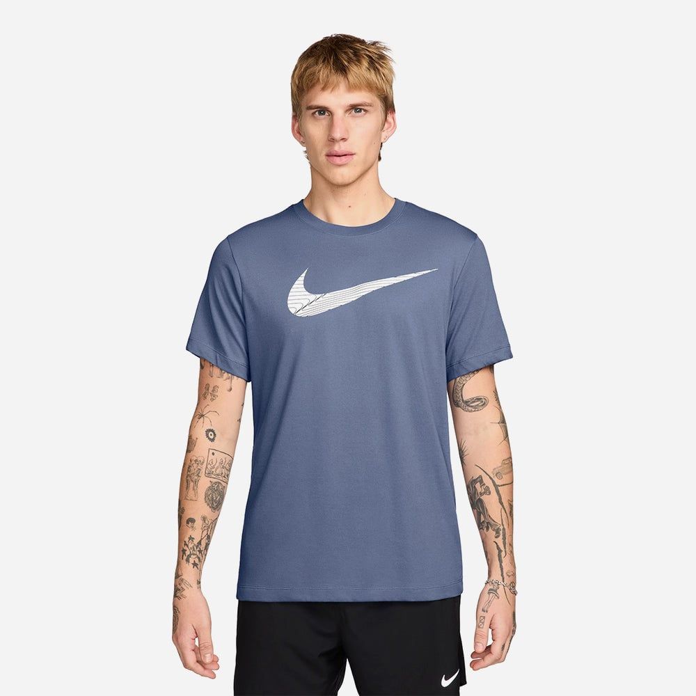 Nike - Áo thun tay ngắn tập luyện Nam Men's Nike Dri-Fit Swoosh Fitness T-Shirt - Blue