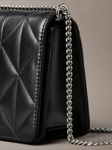 Calvin Klein - Túi đeo chéo Nữ Quilted Emblem Logo Mini Bag - 4