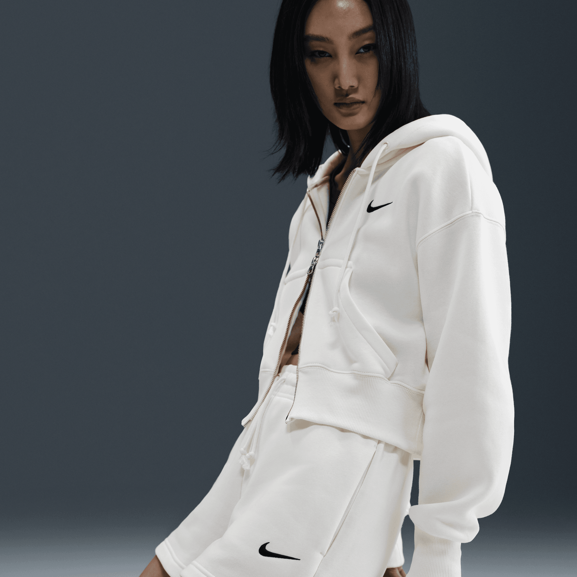 Nike - Quần ngắn thể thao Nữ Nike Sportswear Phoenix Fleece Women's Mid-Rise 4