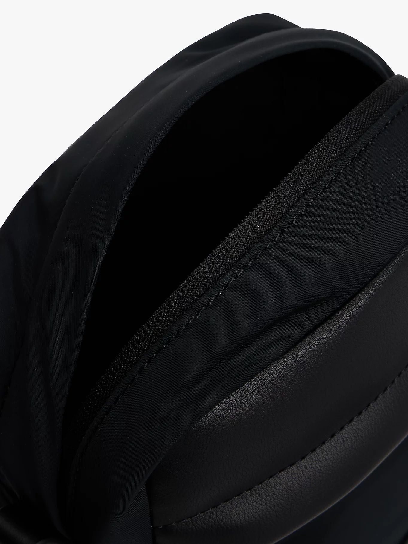 Tommy Hilfiger - Túi đeo chéo nam Logo Patch Crossbody Reporter Bag