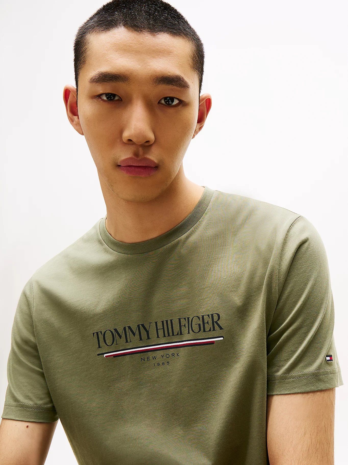 Tommy Hilfiger - Áo thun tay ngắn nam Logo Crew Neck T-Shirt