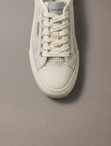 Calvin Klein - Giày Sneakers Nữ Vulcanized Lace-Up Textured Sneakers