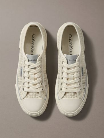 Calvin Klein - Giày Sneakers Nữ Vulcanized Lace-Up Textured Sneakers