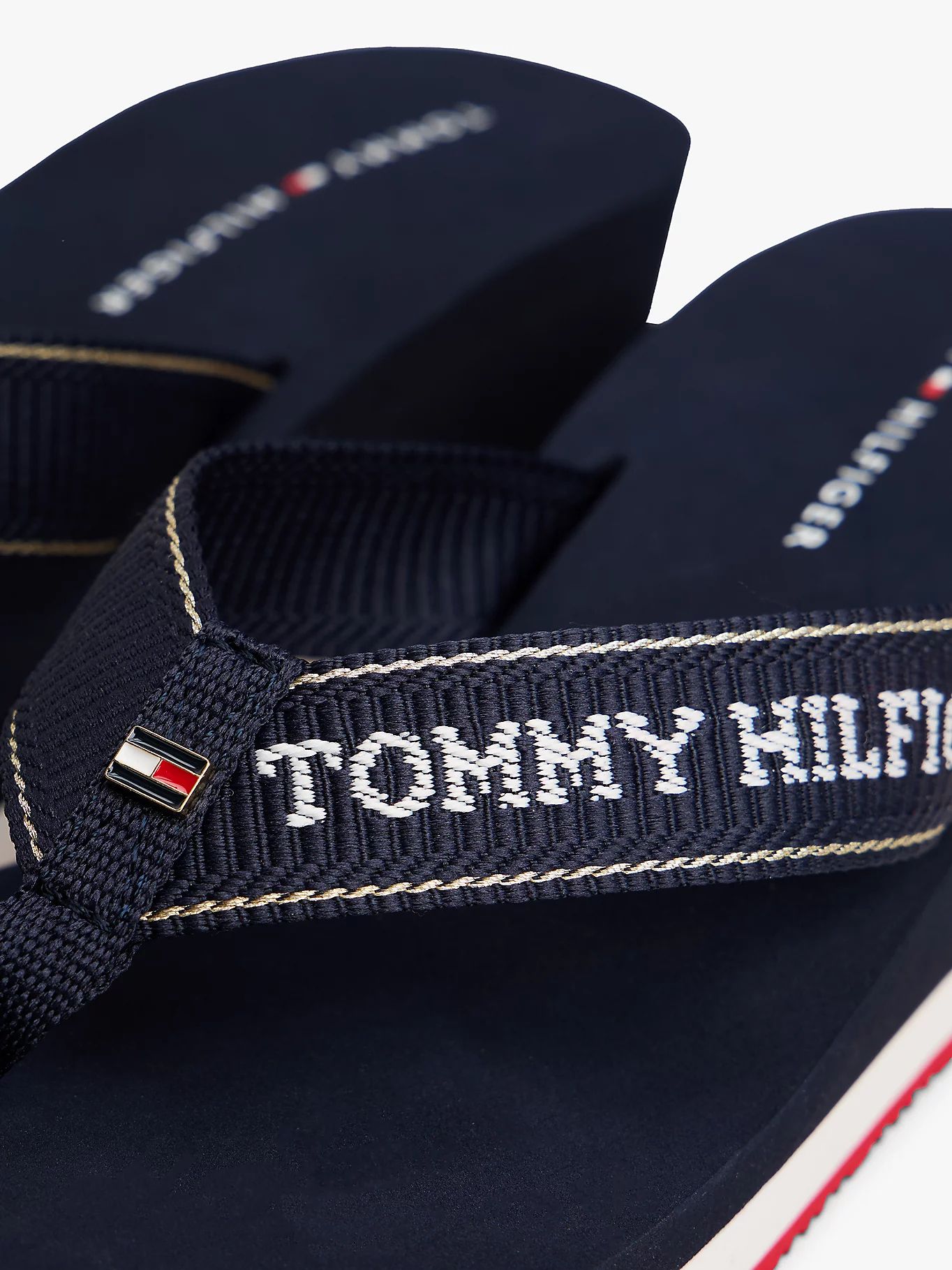 Tommy Hilfiger - Dép xỏ ngón nữ Enamel Flag Wedge Flip-Flops