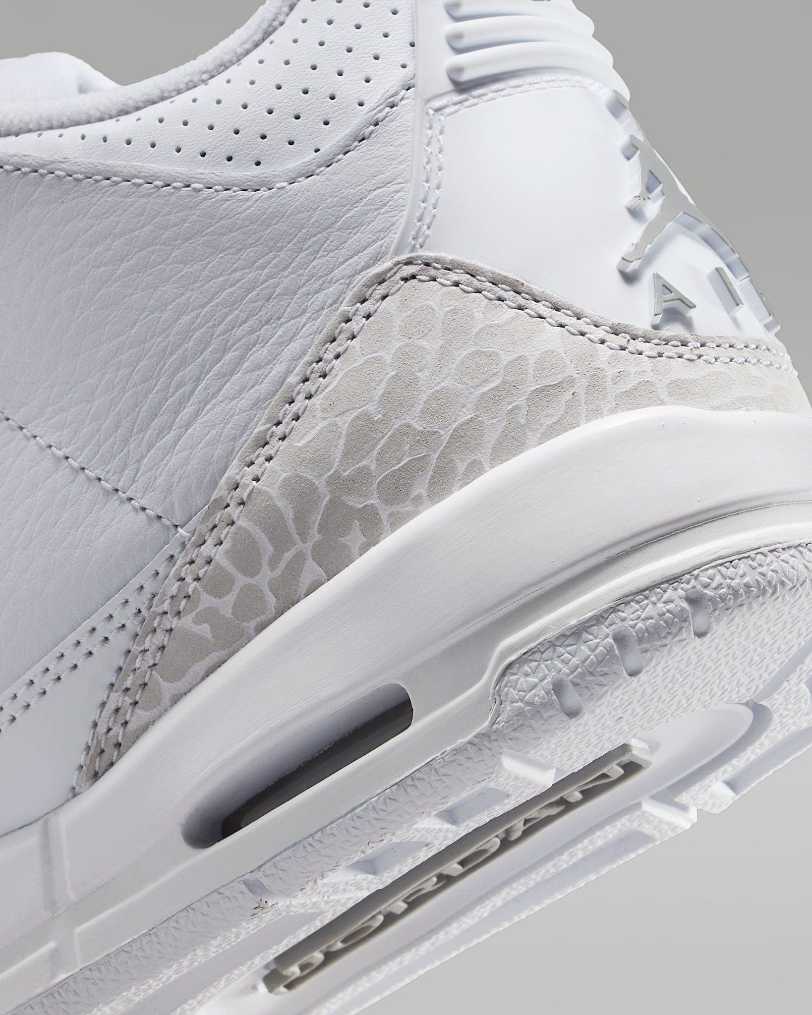 Nike Giày thời trang thể thao Bé Trai Air Jordan Retro 'Pure