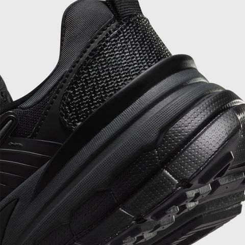 Nike - Giày thời trang thể thao Nam Men's Nike V2K Run Sneakers - Black