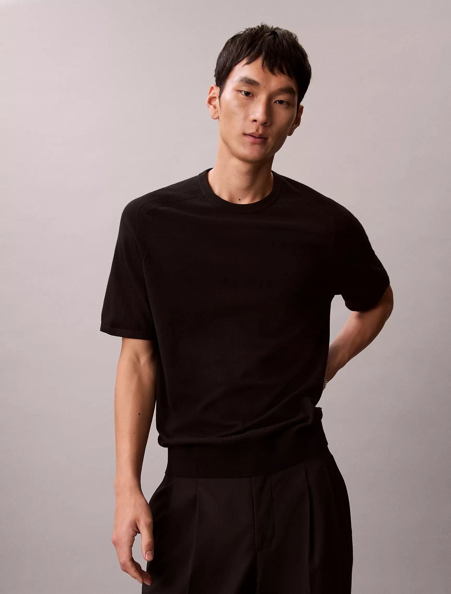 Calvin Klein - Áo len nam Tech Knit Crewneck Sweater T-Shirt