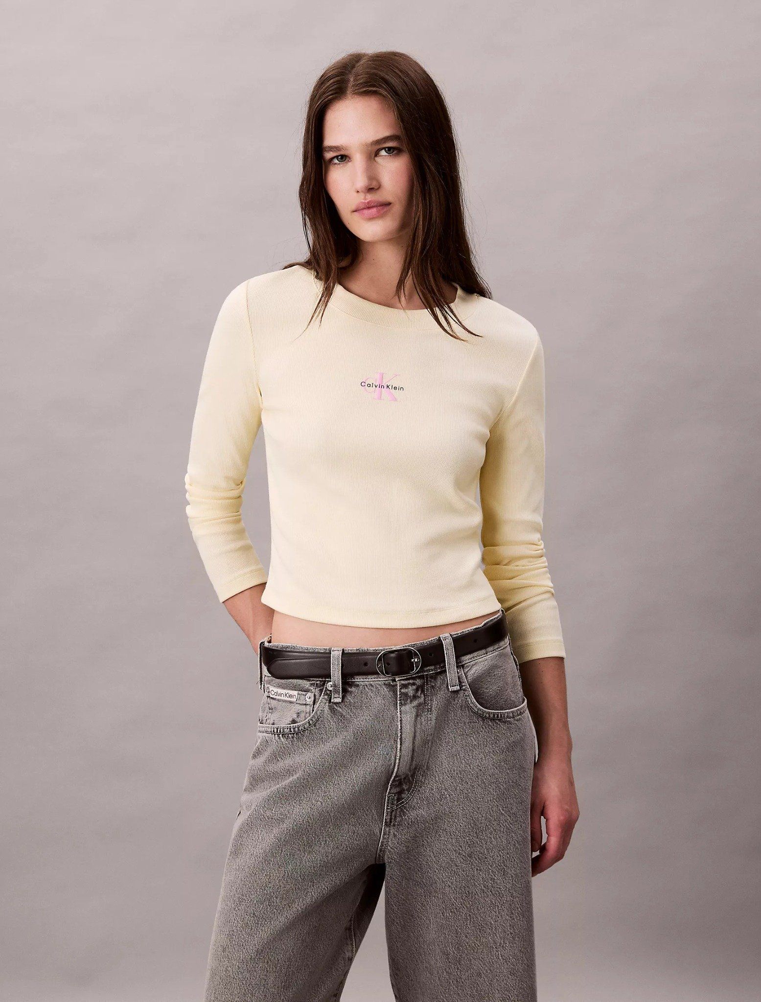 Calvin Klein - Áo thun tay dài nữ Monologo Long Sleeve Baby Tee