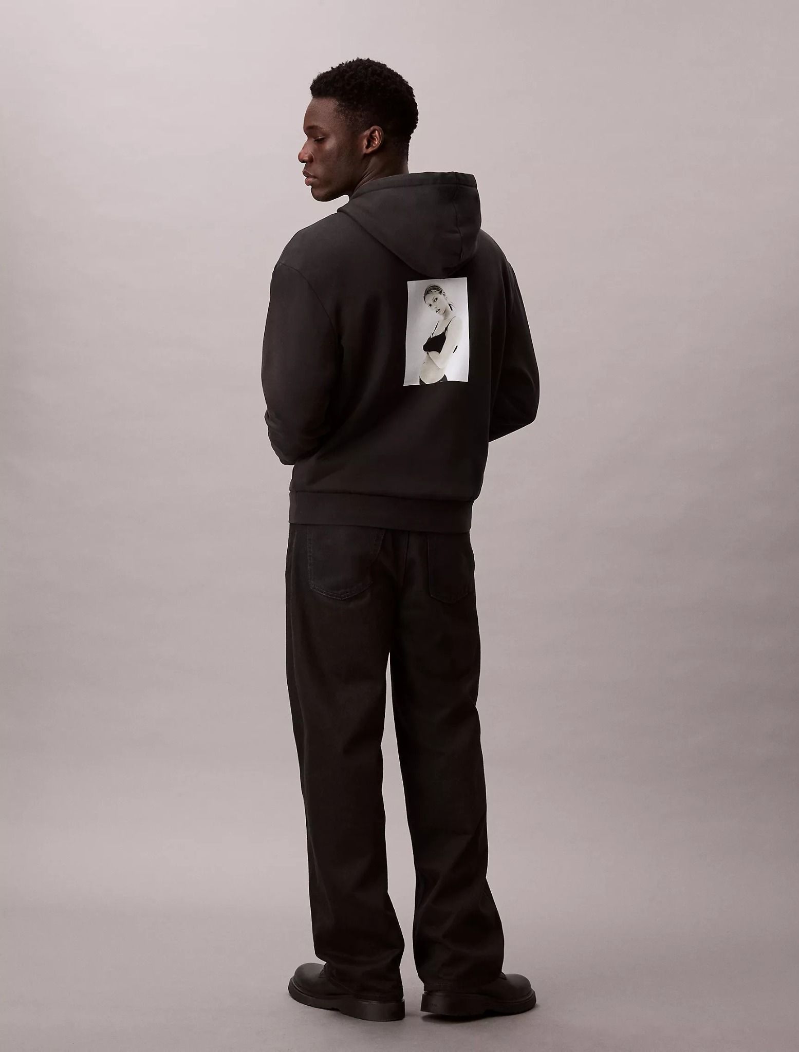 Calvin Klein - Áo lạnh tay dài nam Kate Moss Fleece Graphic Hoodie