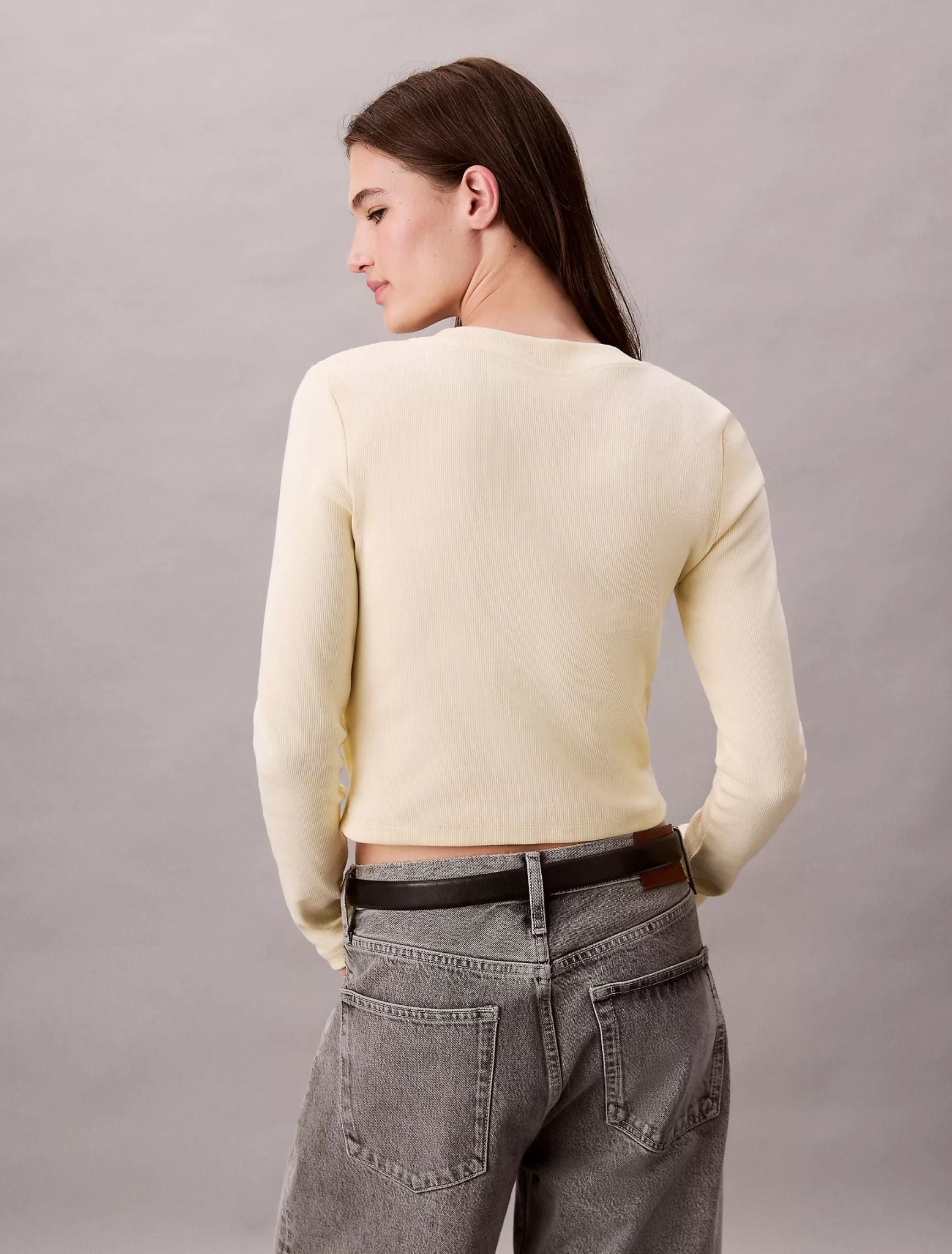 Calvin Klein - Áo thun tay dài nữ Monologo Long Sleeve Baby Tee