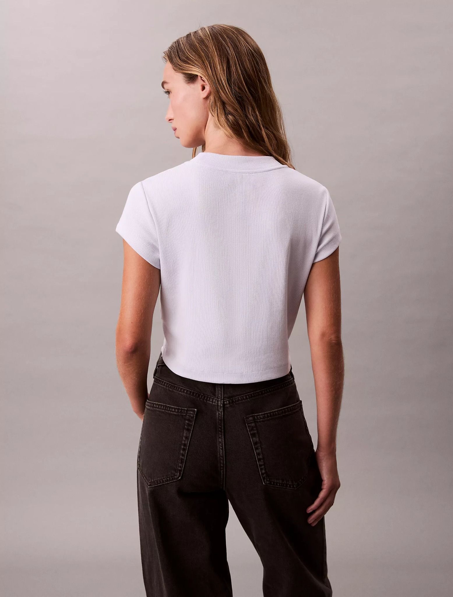 Calvin Klein - Áo thun thời trang nữ Monologo Baby Tee