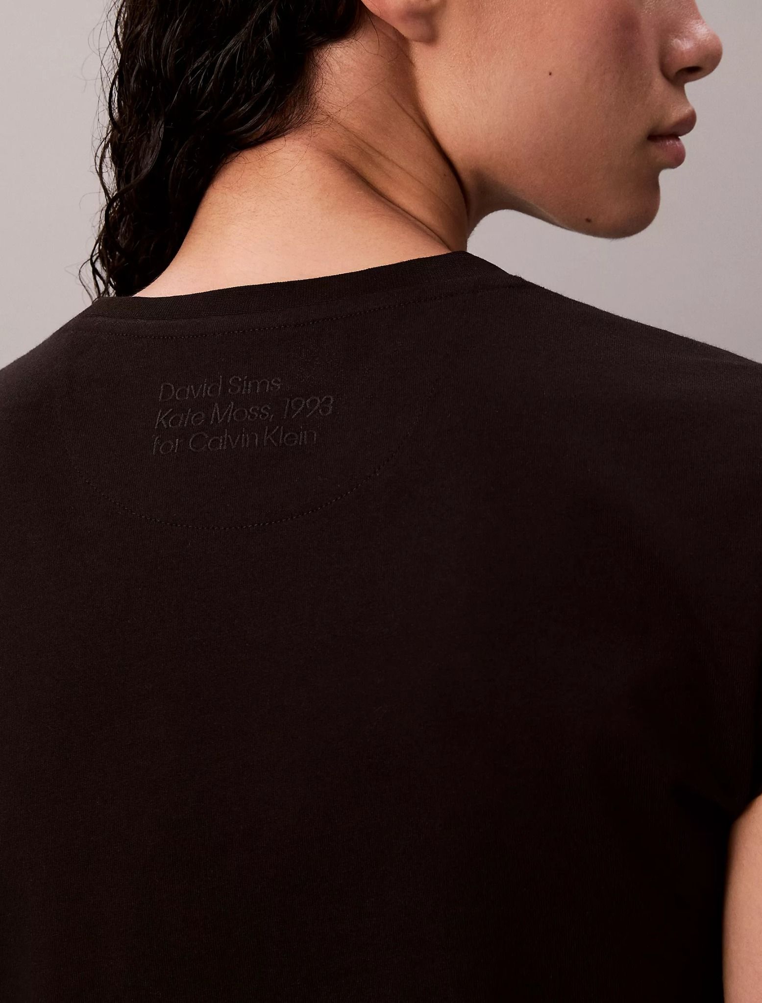 Calvin Klein - Áo thời trang nữ Kate Moss Graphic Baby Tee